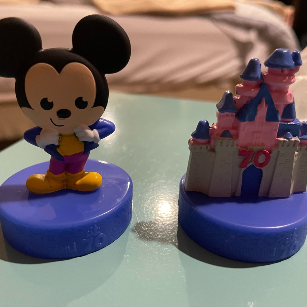 McDonald’s box 1 Mickey Mouse and Disneyland 70th Castle Toy Set - Blue and Pink